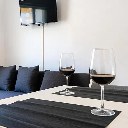 Appartement Segunda Linea De Playa En By Bebalmy *